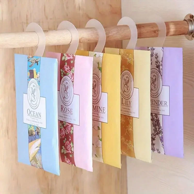 Car Accessories Perfume - 5/6 adet koku tütsü asılı dekorlar